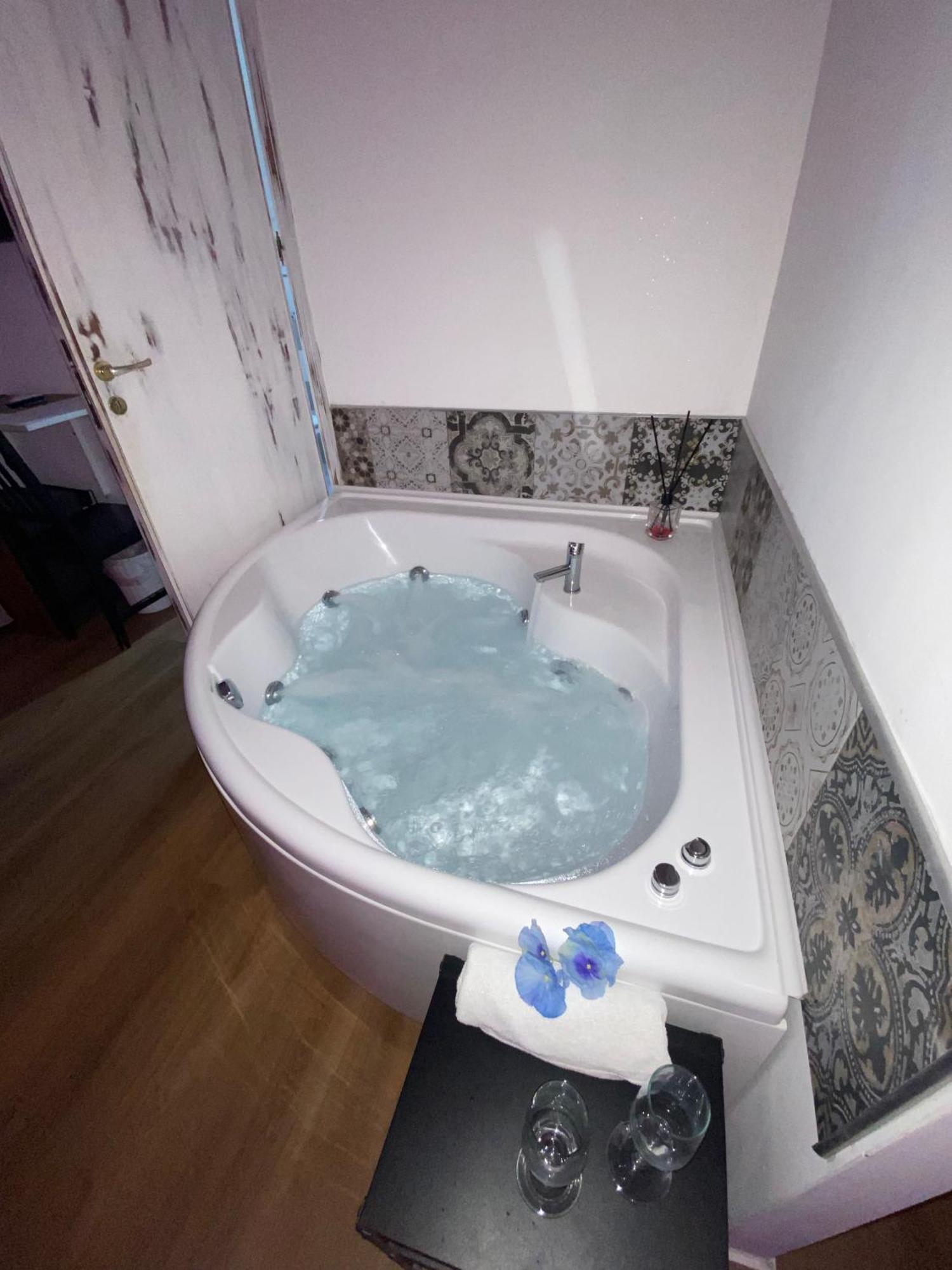 Suitesicily Rooms Palermo Altavilla Milicia Exterior photo