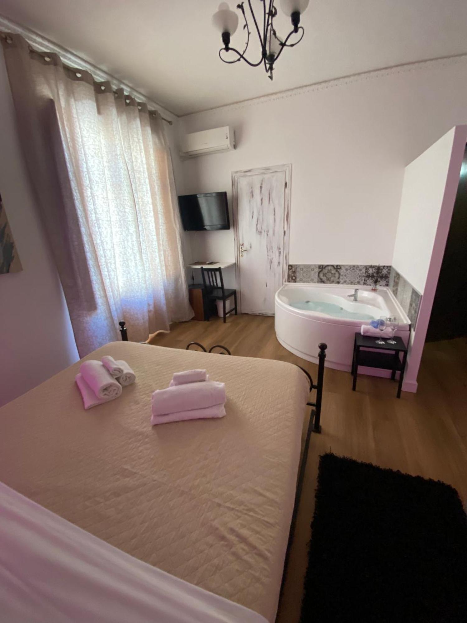 Suitesicily Rooms Palermo Altavilla Milicia Exterior photo