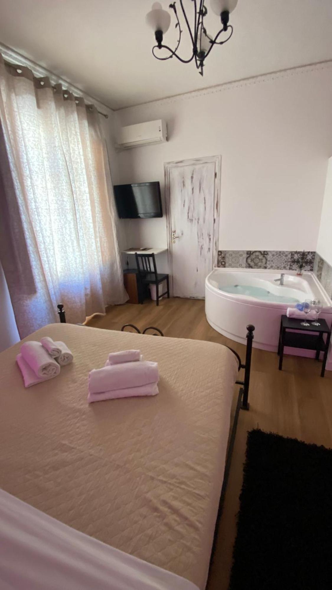 Suitesicily Rooms Palermo Altavilla Milicia Exterior photo